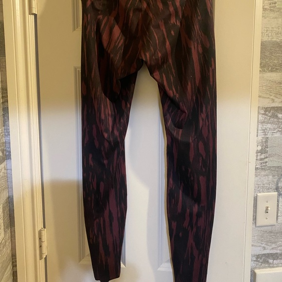 Lululemon align leggings - Picture 3 of 3